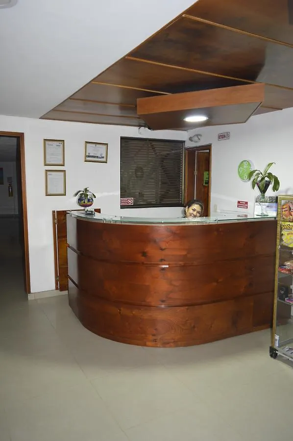 Hotel Las Palmas Fontibon Bogota 0*,